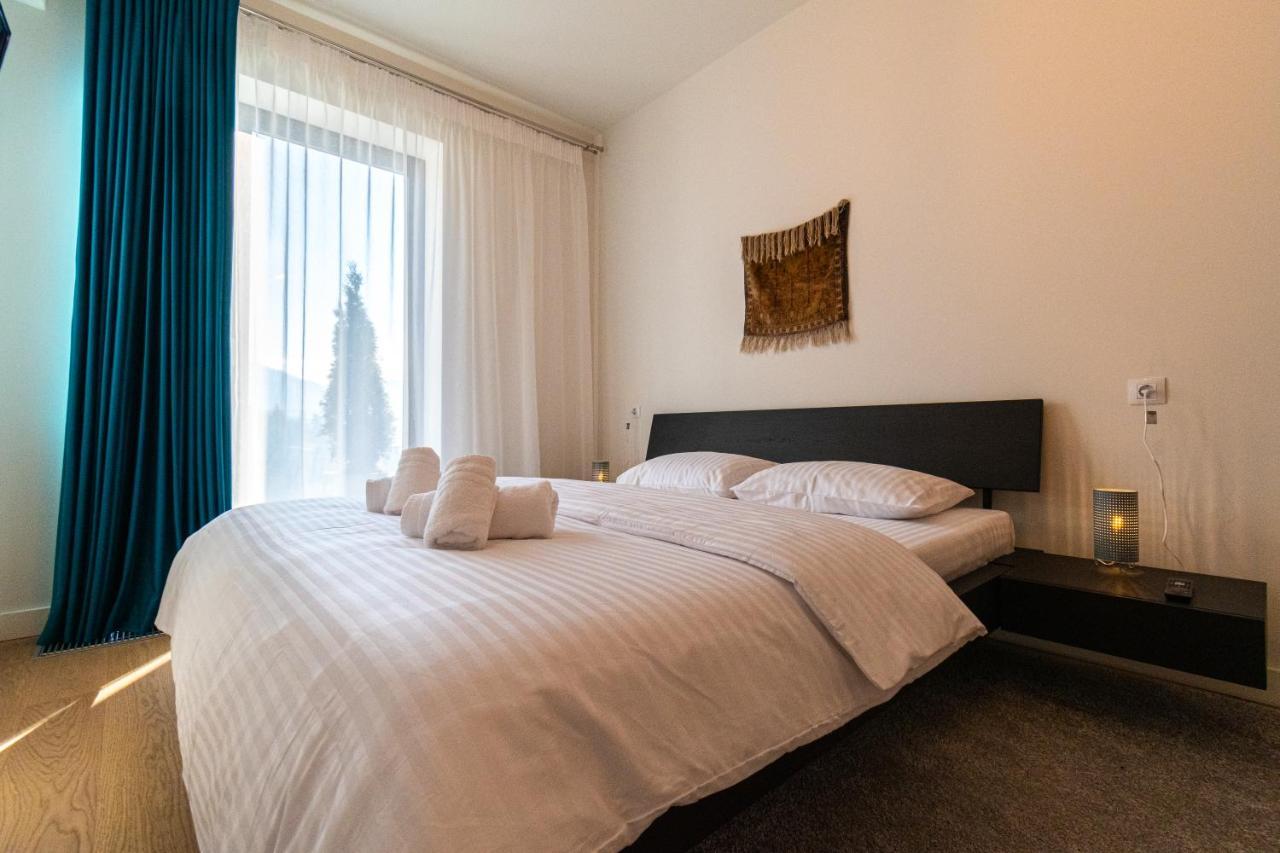 Mirador Bohemian Apt With Views Over Old Town And Tampa Mountain, Near Poiana Braşov Exteriör bild