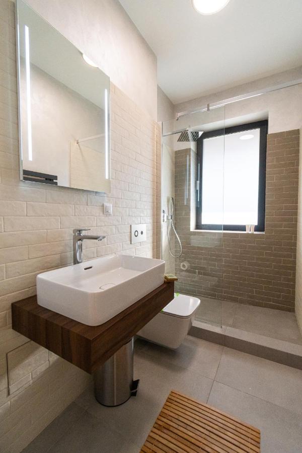 Mirador Bohemian Apt With Views Over Old Town And Tampa Mountain, Near Poiana Braşov Exteriör bild